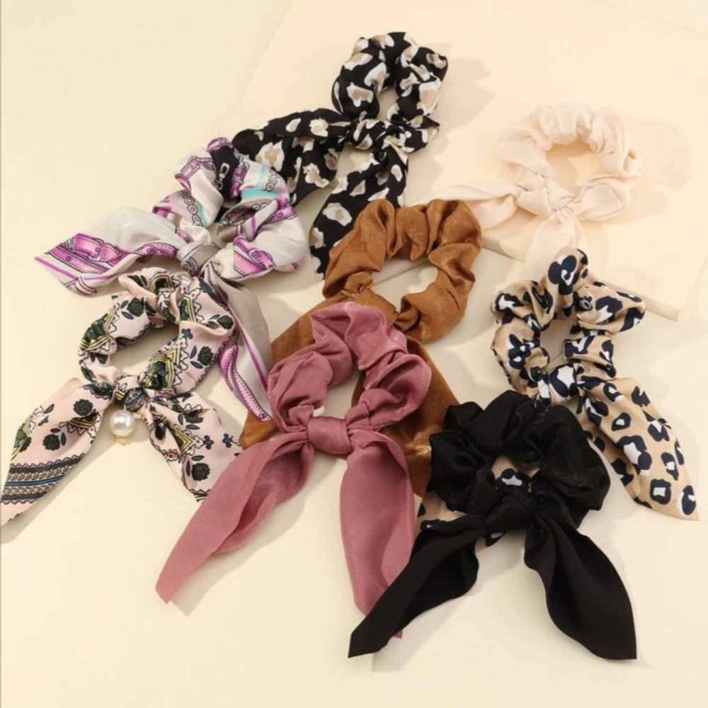 π Eight Pack Scrunchie hair ties - Picture 2 of 4
